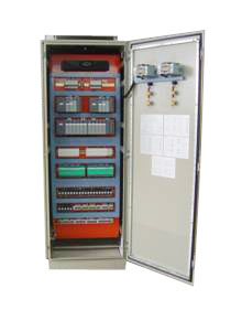 　　PLC控制系統(tǒng)易于實現(xiàn)各設(shè)備的邏輯關(guān)系控制，性能穩(wěn)定可靠，可擴展性強，便于調(diào)整和更改，是自動控制系統(tǒng)中的主流控制方式。我公司成熟應(yīng)用德國西門子、日本三菱、歐姆龍、富士、法國施耐德、美國AB、韓國LG等著名廠商的PLC技術(shù)，在PLC控制技術(shù)領(lǐng)域處于國內(nèi)先進水平。應(yīng)用場合：自動化物流傳輸、起重、提升;自動化流水生產(chǎn)線、恒壓供水系統(tǒng)等。